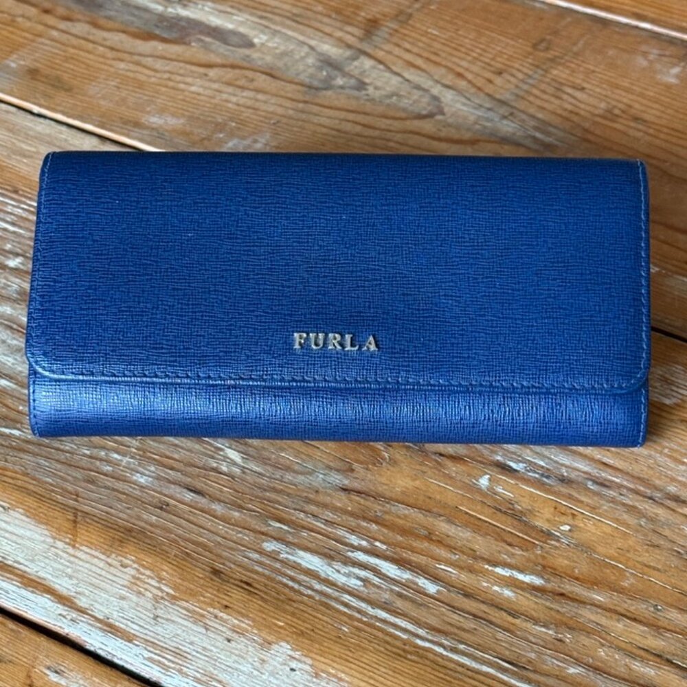 Furla Textured Wallet